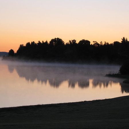 Tyrifjord Hotell Vikersund Exteriör bild